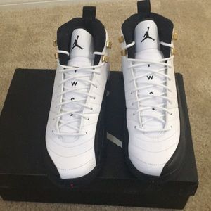 Jordan 12 retro (GS) black and white taxi